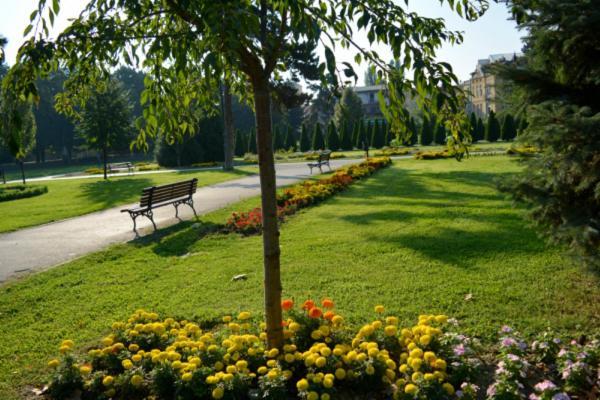 Bohemian Quarter / City Park, Free Parking Skopje Exterior photo